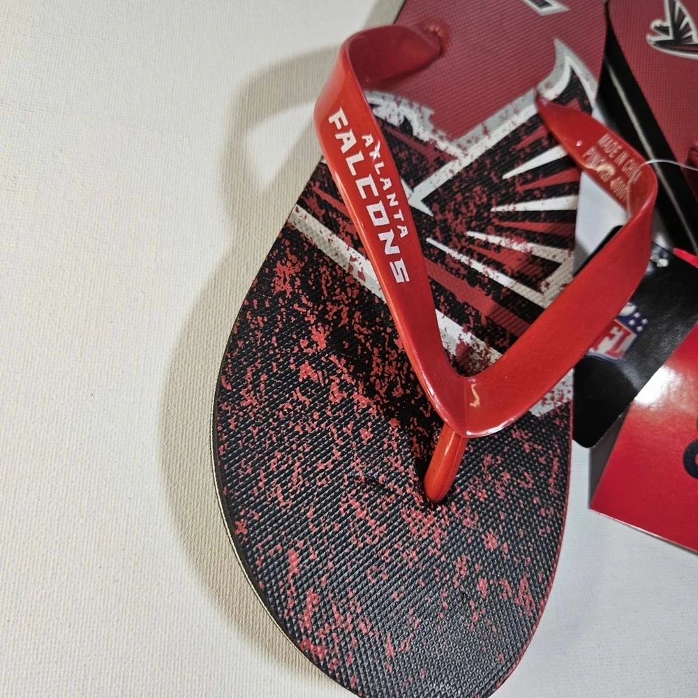 Atlanta Falcons NFL Flip Flops FOCO Mens Medium‎ Officially Licensed team Gear